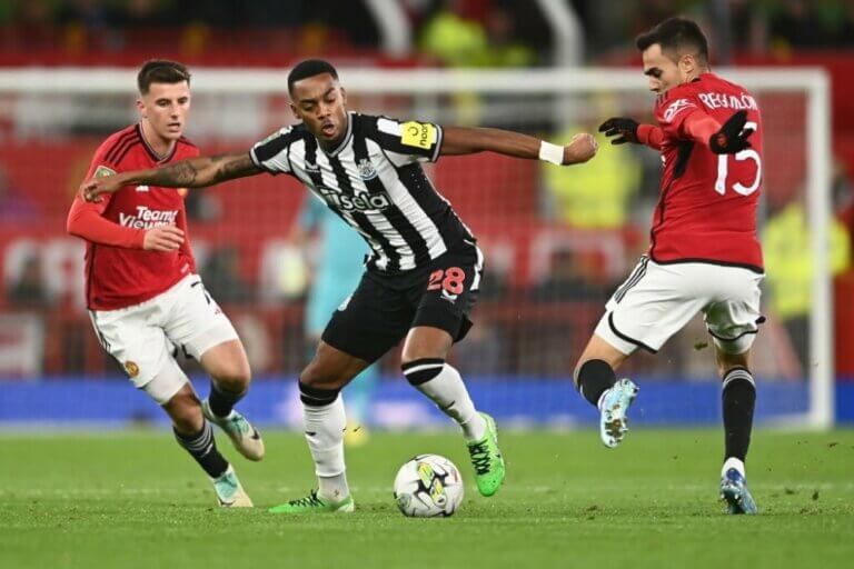 Nhận định Ngoại Hạng Anh 2025/26, Manchester United vs Newcastle United, 03h00 ngày 27/12/2025